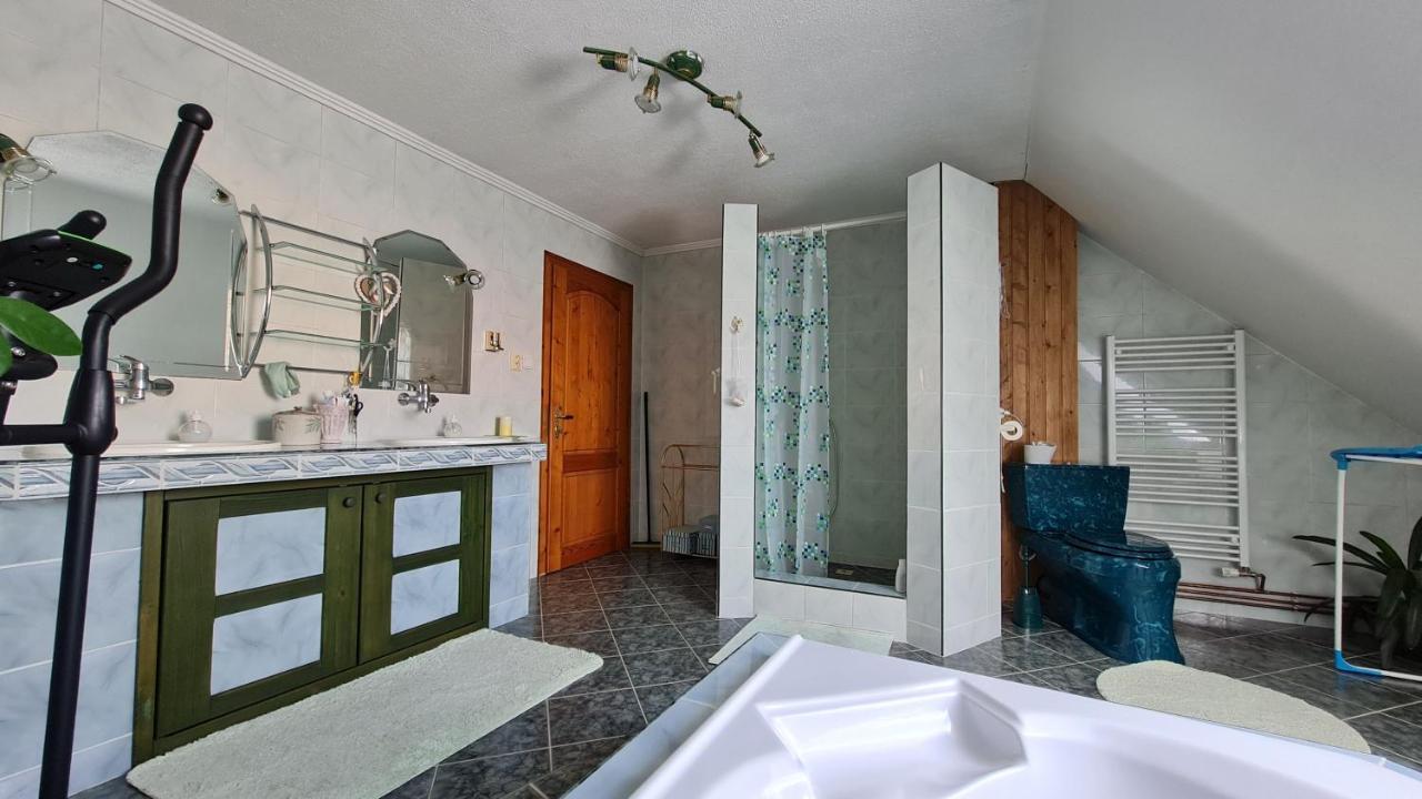 Appartement Penzion Piano à Liptovský Mikuláš Extérieur photo